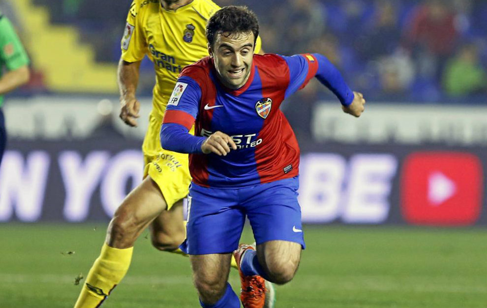 Ag. Rossi “Squadre interessate”. Tornerà in Italia, poi sarà l’erede di Pavoletti al Genoa? La Fiorentina potrebbe approfittarne…