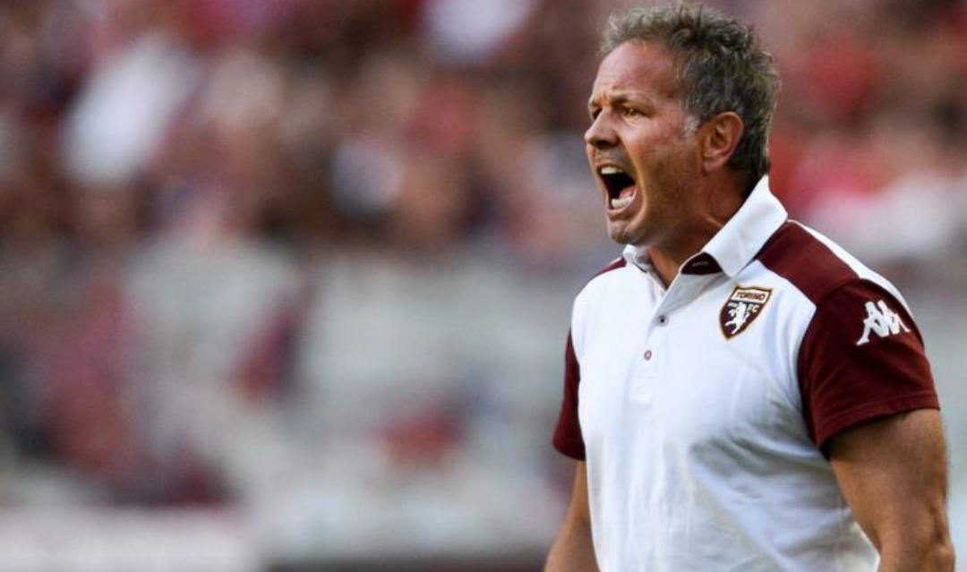 Colpo di scena a Torino, tifosi fatti entrare in campo durante l’allenamento