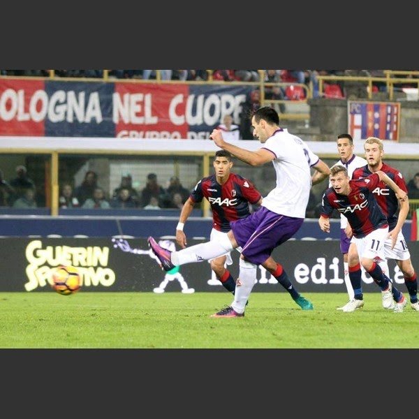 Kalinic di rigore e una discreta Fiorentina passa (0-1) a Bologna