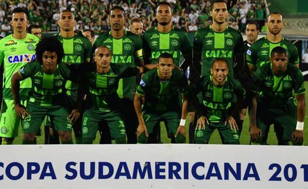 Una coppa alla memoria. Atletico Nacional: “Assegnate la coppa alla Chapecoense”