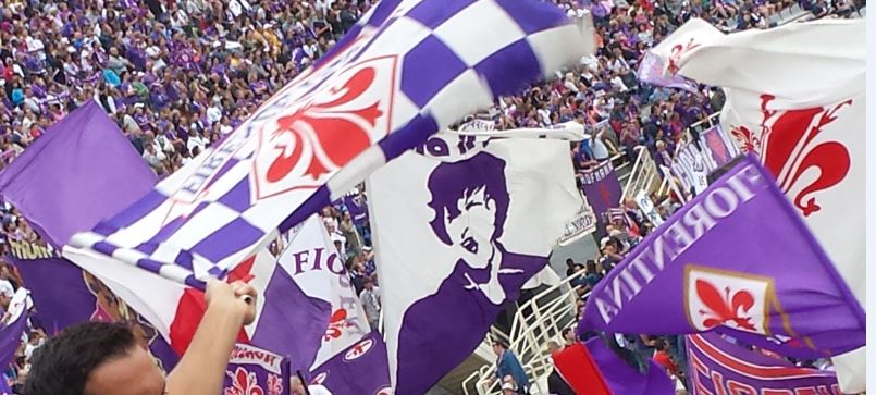 Buon Natale Fiorentina.Labaroviola Com Augura A Tutti Un Buon Natale Il Pensiero Dei Redattori Per Voi Tifosi Viola