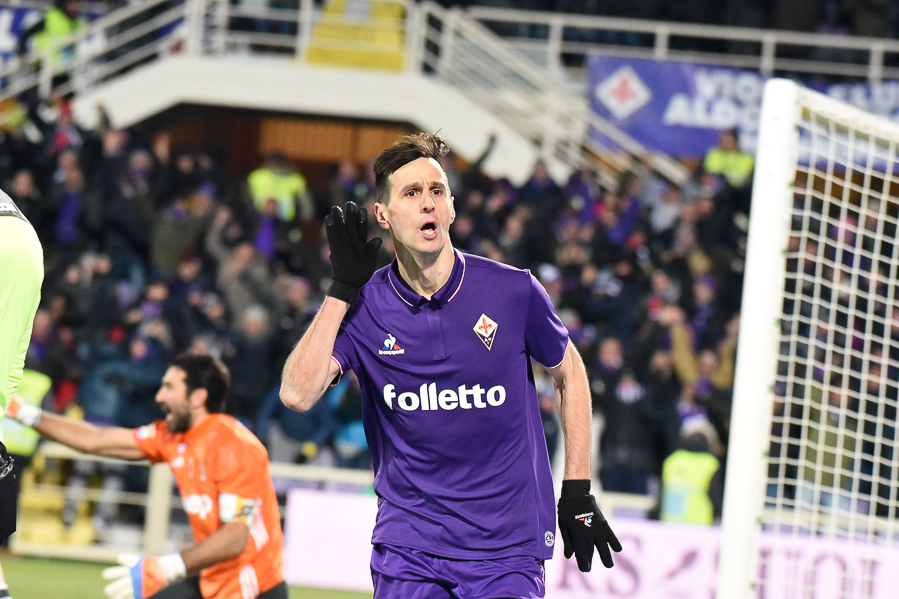 Kalinic, l’ex viola vince il premio come “bidone dell’anno”. Anche un calciatore della Fiorentina in lista