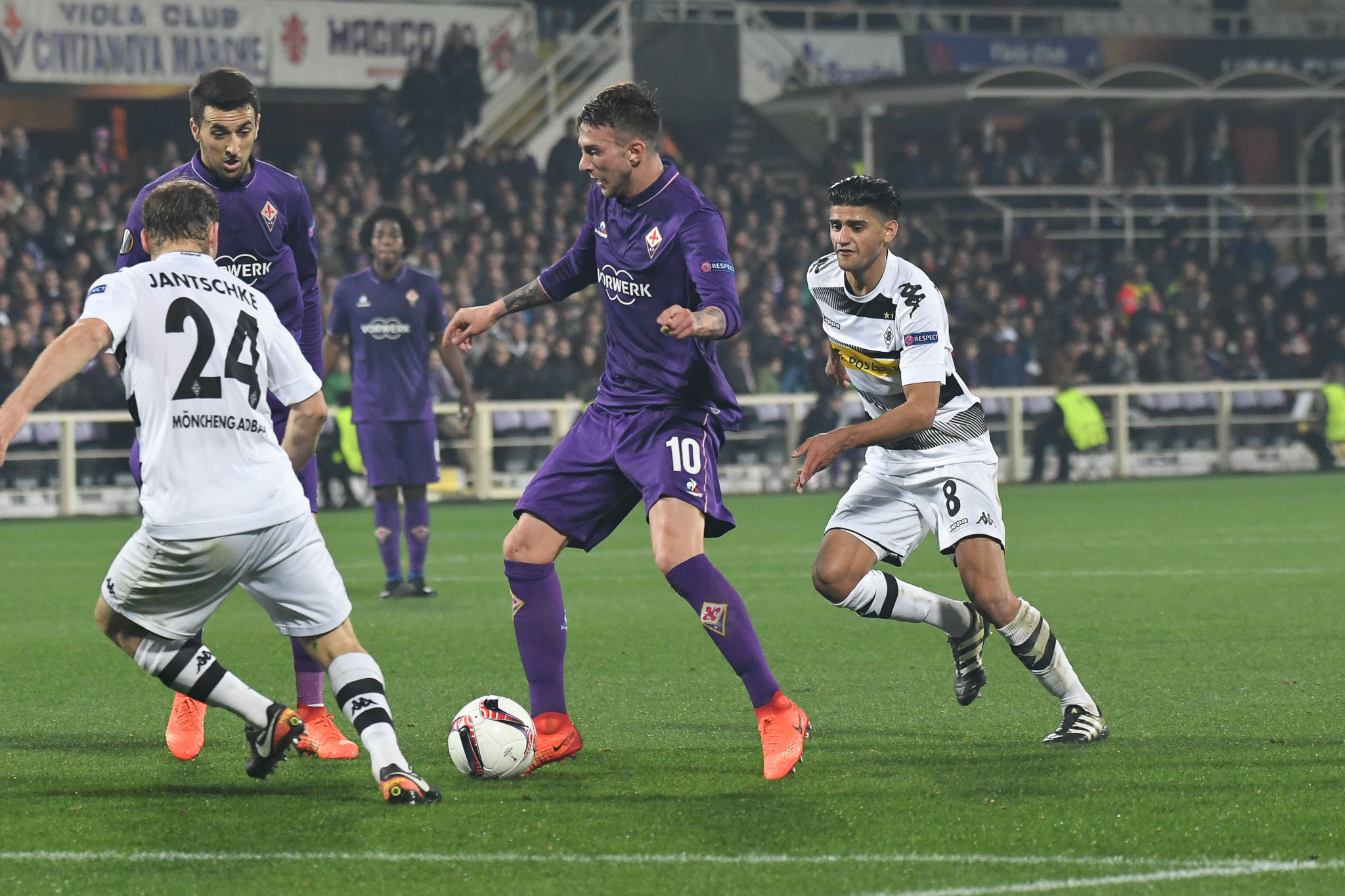 Libero: Berna non rinnova e il Milan si inserisce. Hanno un modo per sbloccare la trattativa…