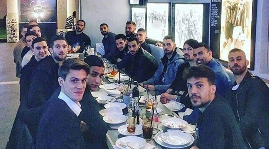 In pieno centro a Firenze, nel locale di Spalletti, Dainelli e Gilardino tutta la nazionale a cena