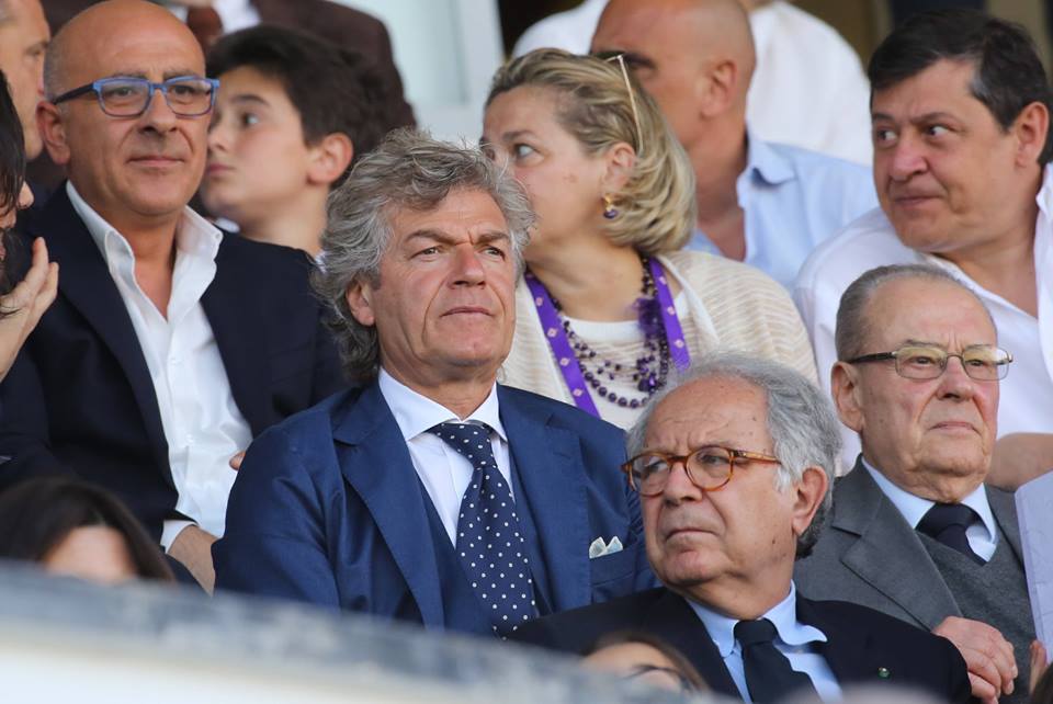 Antognoni e Totti fianco a fianco in tribuna al Franchi, quando la qualità sugli spalti supera quella in campo…