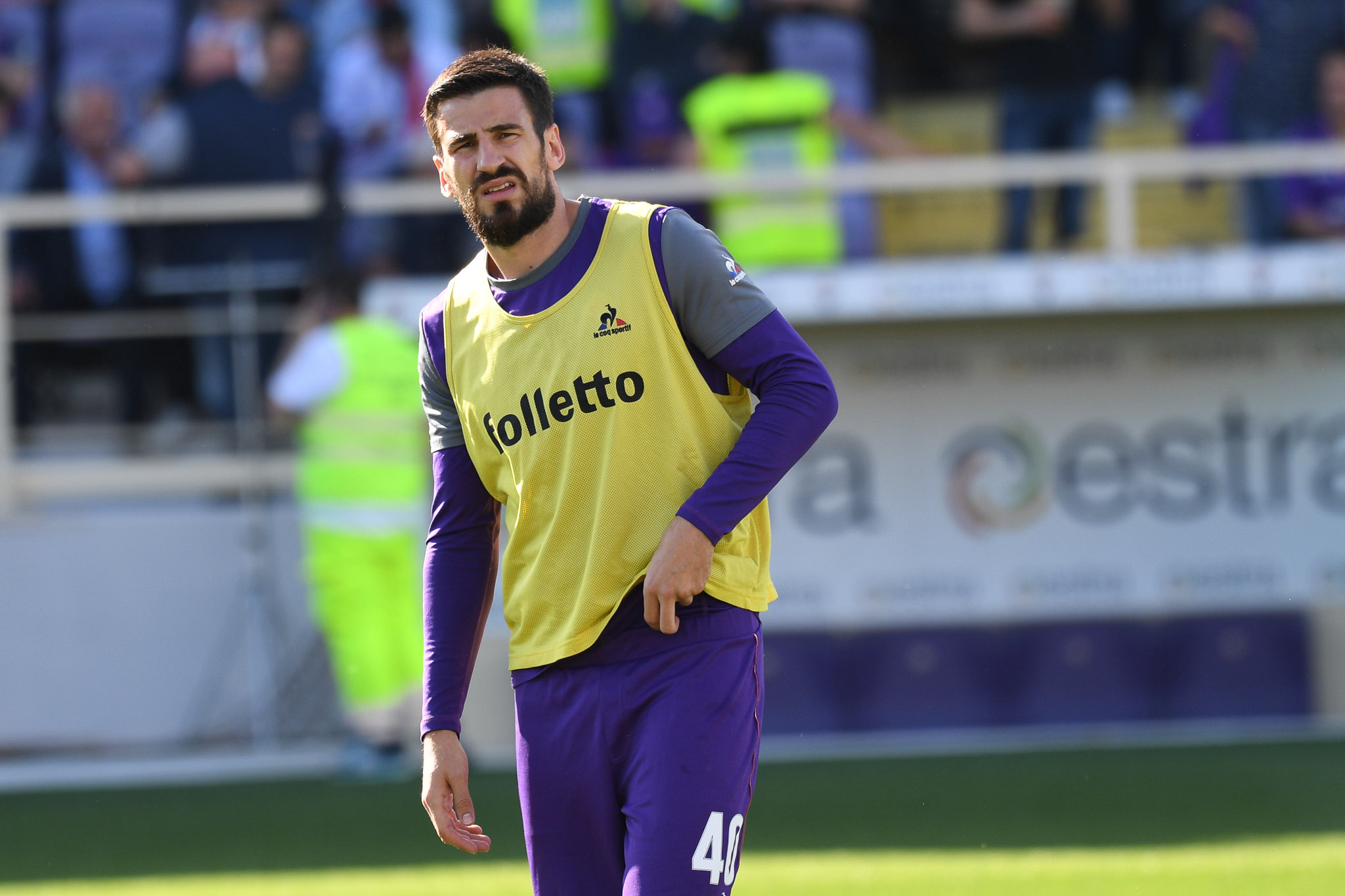 Parte male l’avventura di Tomovic al Chievo. Maran lo boccia e lo manda in panchina. Stesso destino per Bernardeschi