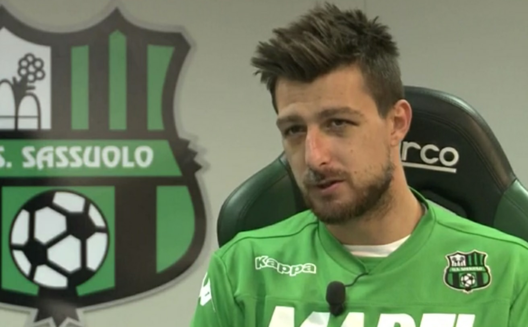 Pedullà: “La Fiorentina non vuole Acerbi. Ha fatto la sua scelta che si chiama Vitor Hugo”