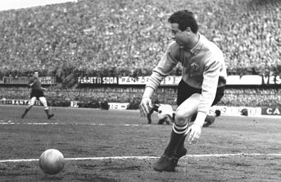 Lutto, si è spento a 83 anni Giuliano Sarti, portiere del primo scudetto viola