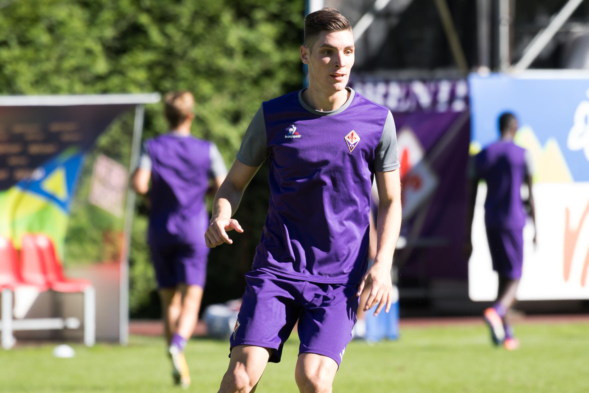 La doppietta di Chiesa e la zuccata di Milenkovic regalano la vittoria (2-3) contro l’Eintracht, ma la difesa balla…