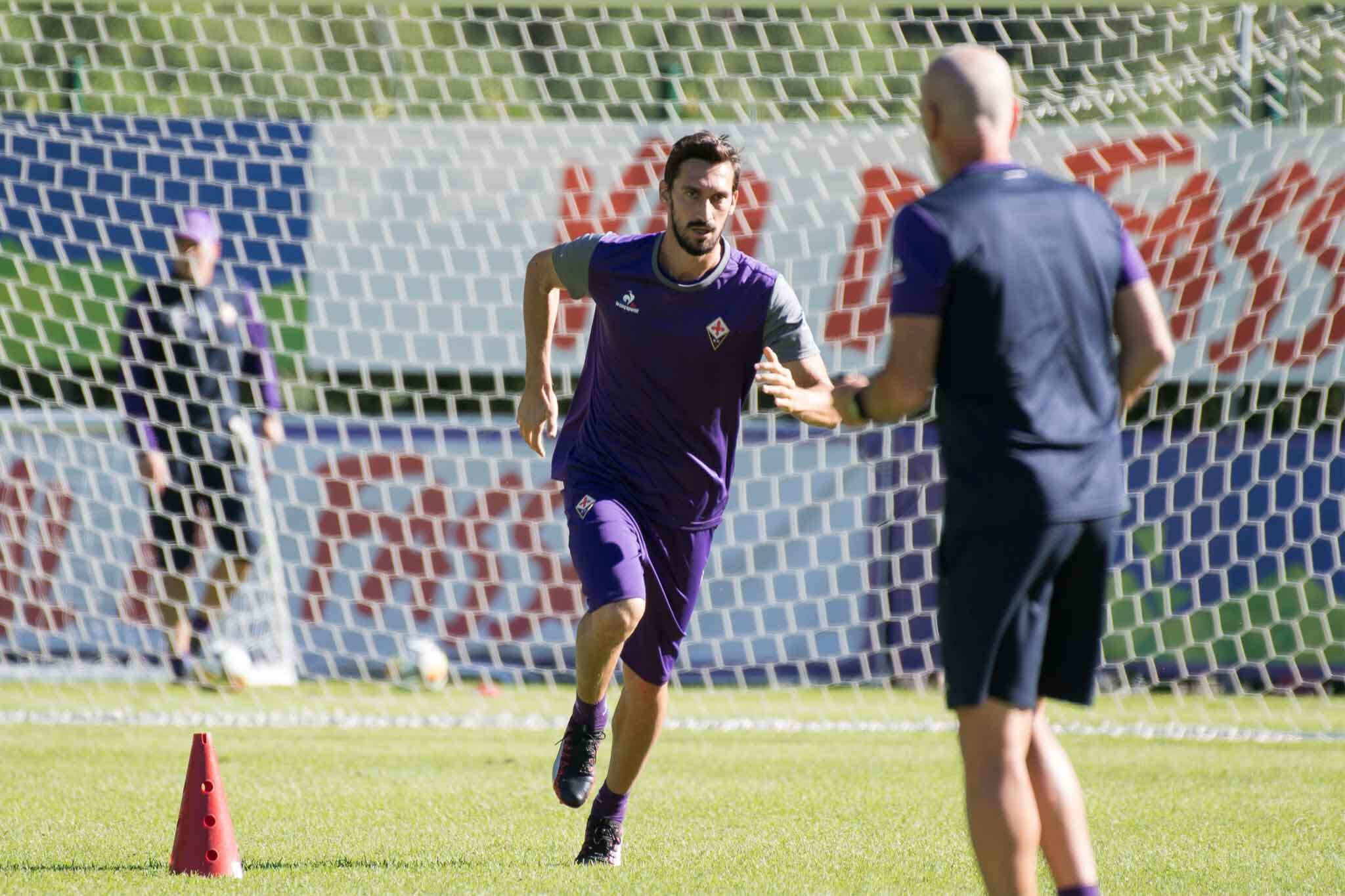 Fiorentina scolastica e impacciata. Alla fine del primo tempo il Bari vince 1-0 contro i viola