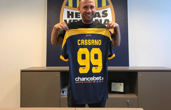 Cassano spiazza tutti: una settimana dopo la firma con il Verona ci ripensa ed annuncia il ritiro