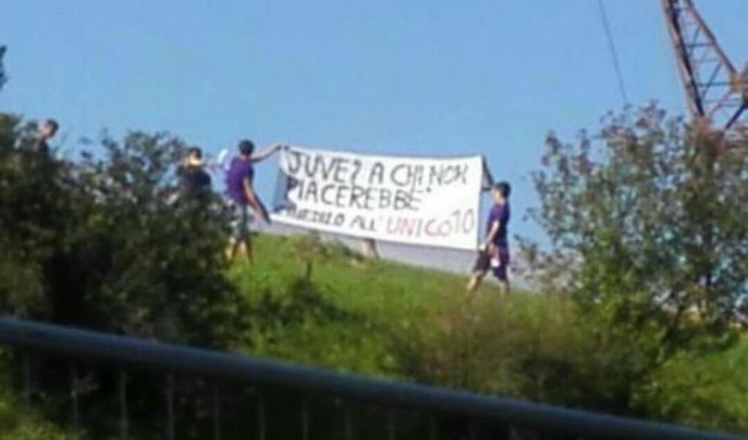 STRISCIONE A MOENA: “JUVE A CHI NON PIACEREBBE? CHIEDI ALL’UNICO 10”