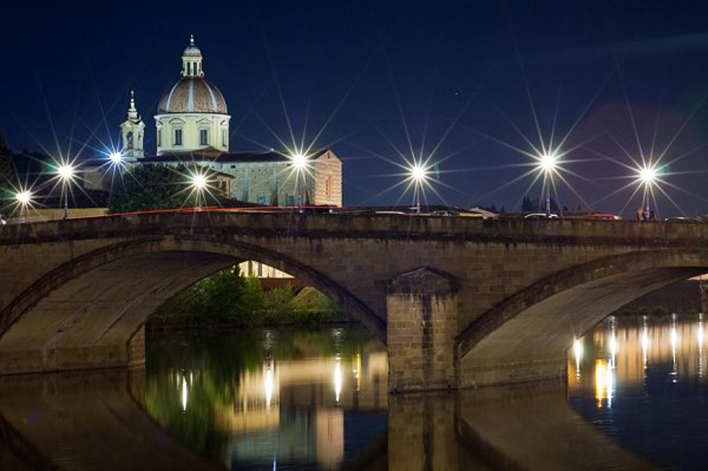 Il quartiere più cool del mondo è quello di San Frediano a Firenze, meglio di New York o Dubai. Lo dice Lonely Planet