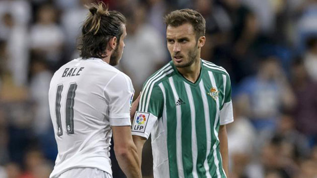 Vice presidente Betis: “Pezzella ha chiesto di andare alla Fiorentina, non tratteniamo chi non vuole. Non è ancora chiusa”