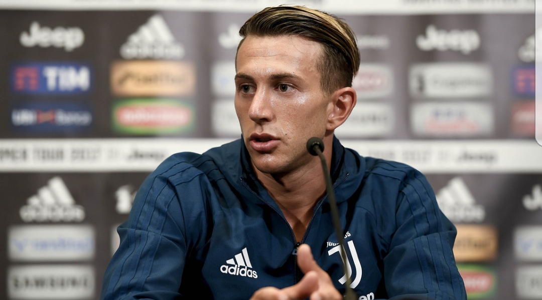 Bernardeschi risponde ai tifosi viola: “Siete solo ignoranti”