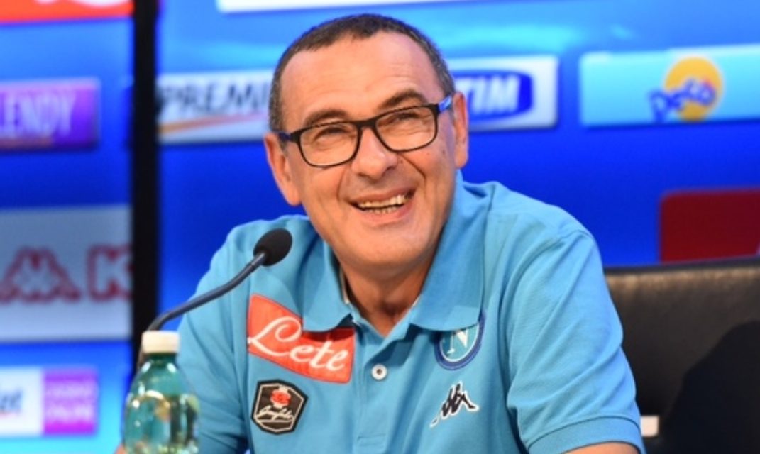 Sarri in conferenza cita Firenze: “Te lo dico in fiorentino, sai una sega tu di quel che dico negli spogliatoi”