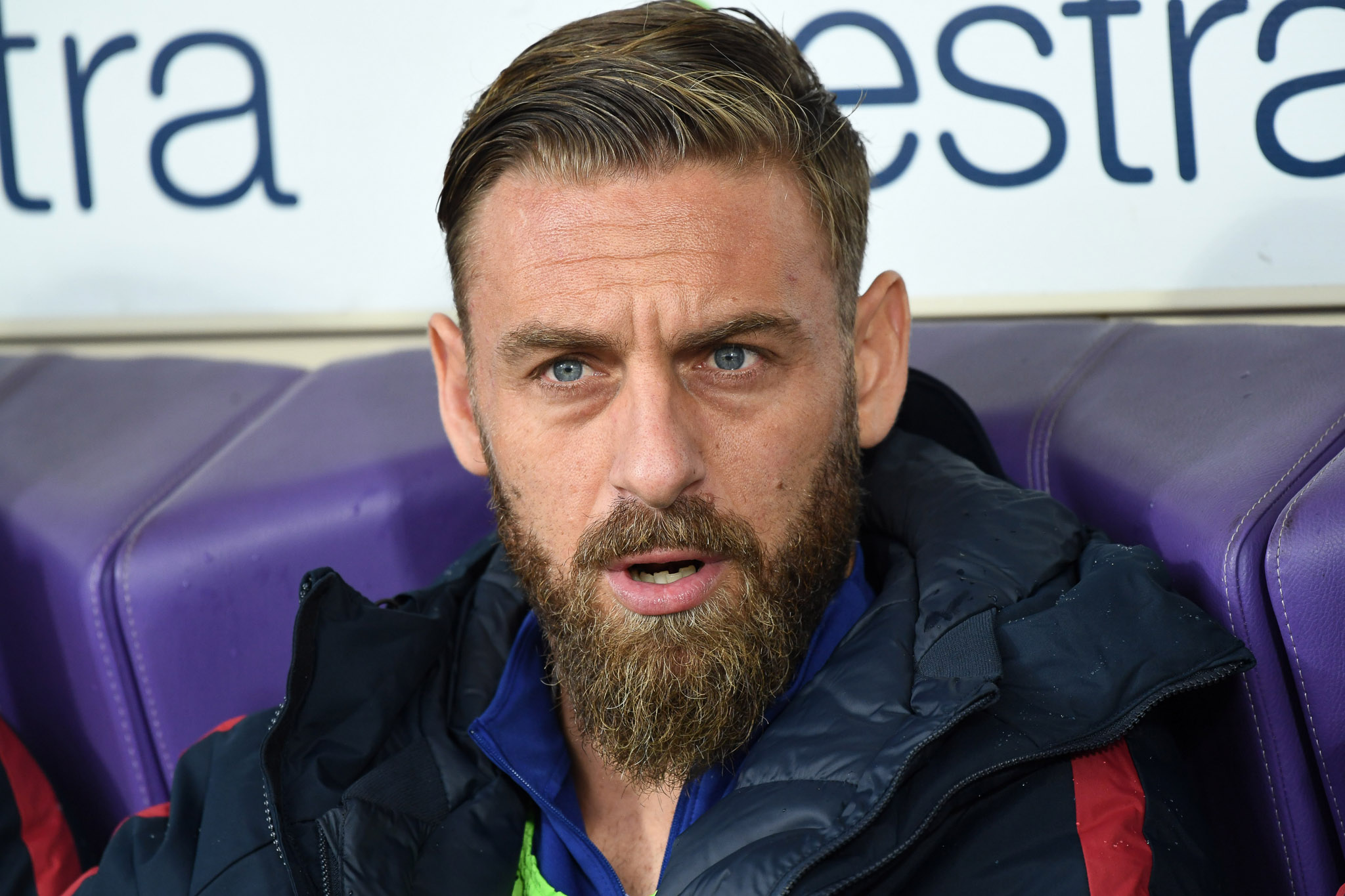 Sportweek scrive a De Rossi: “Ma quale Fiorentina e quale deroga, fai la gavetta”