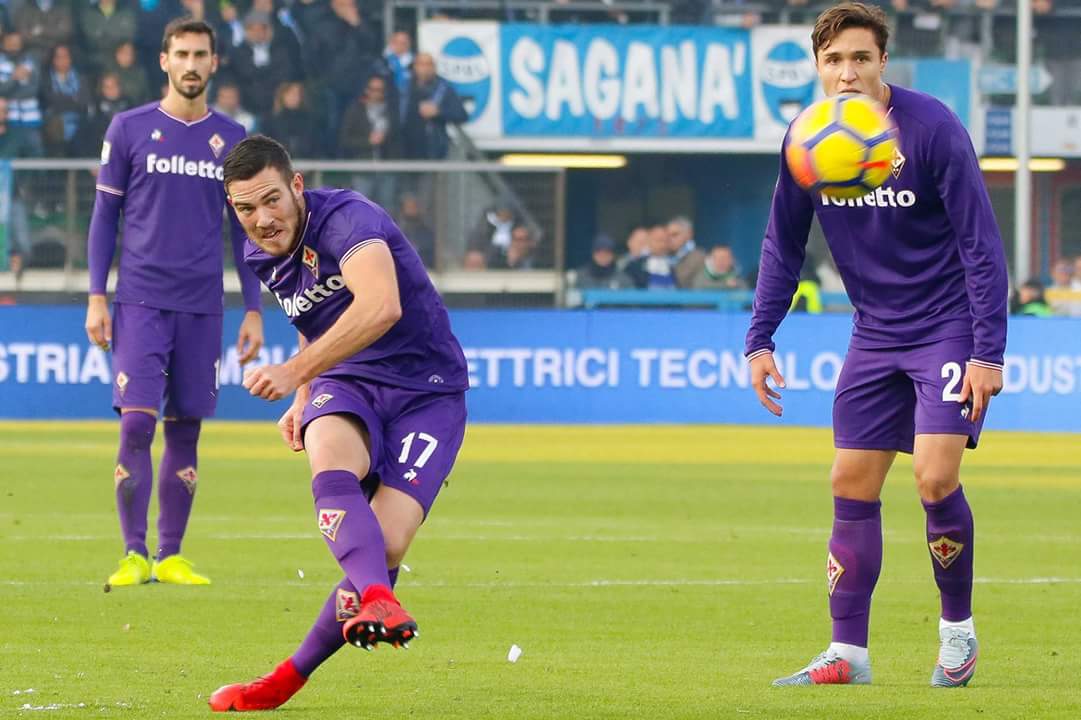PAGELLE VIOLA: CHIESA QUANTO CORRE, SI SALVANO SIMEONE E SPORTIELLO…