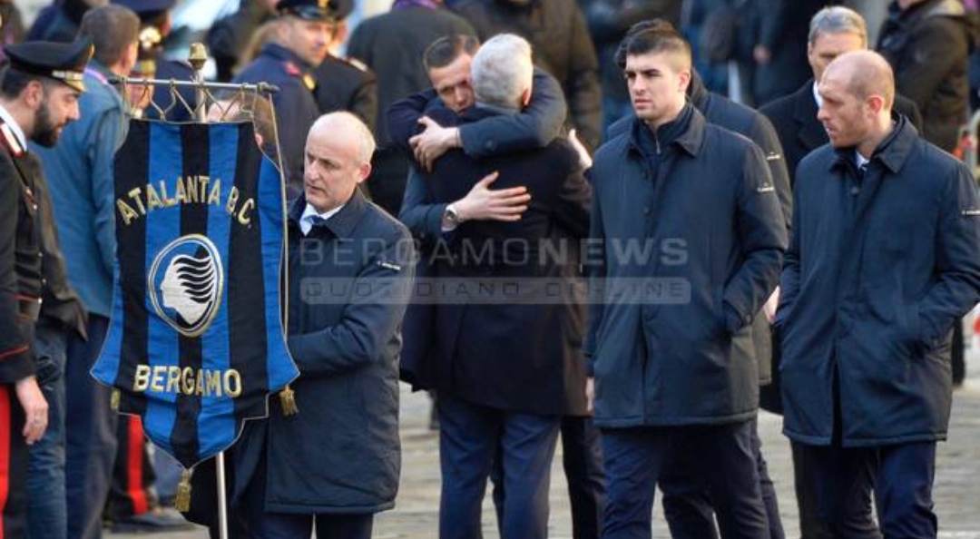 Percassi ricorda Astori: “Quindici giorni fa scherzando gli avevo chiesto di finire la carriera all’Atalanta”