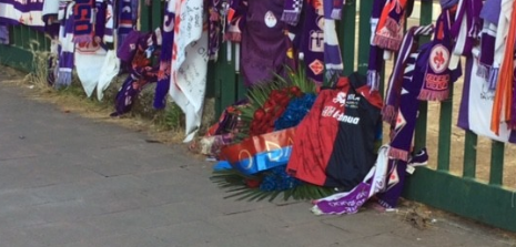FOTO: Cagliari arrivato a Firenze e subito al Franchi per tributo ad Astori
