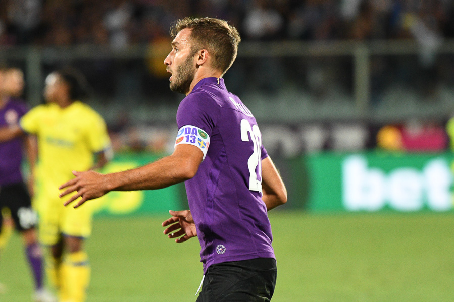 Pezzella si esalta “Grande inizio, domenica fantastica al Franchi. Tutti uniti”
