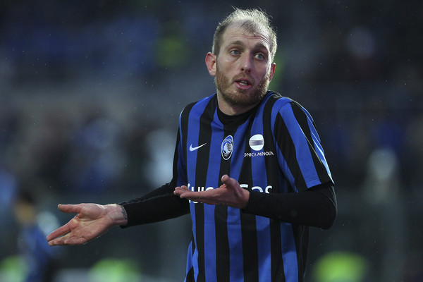 Lesione all’adduttore per Masiello, salterà la Fiorentina