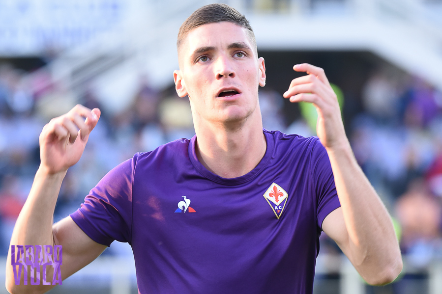 Indicazioni dall’allenamento della Fiorentina, Milenkovic al centro. No 3-5-2, Terzino destro…