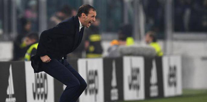 (VIDEO) Allegri furioso con Bernardeschi dopo un errore: “Qui non siamo alla Fiorentina”