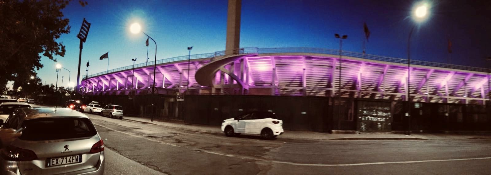 (FOTO) Il Franchi come l’Allianz Arena. Ecco la nuova spettacolare illuminazione dello stadio