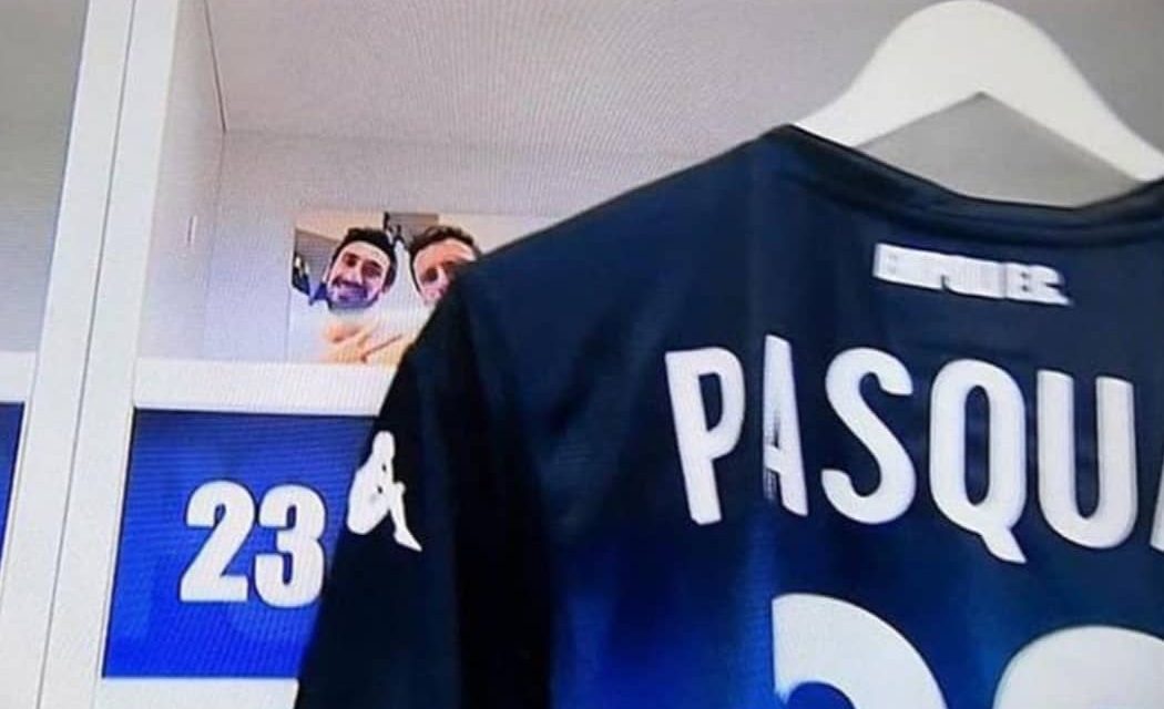 FOTO: Astori sempre al fianco di Pasqual. La foto di Davide nello spogliatoio dell’Empoli