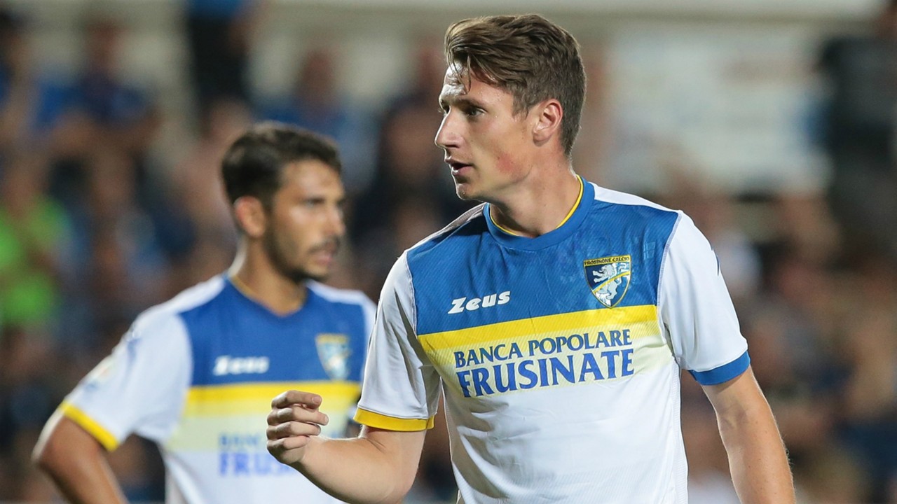 Pareggia il Frosinone al 90′. A segno Pinamonti con un bolide