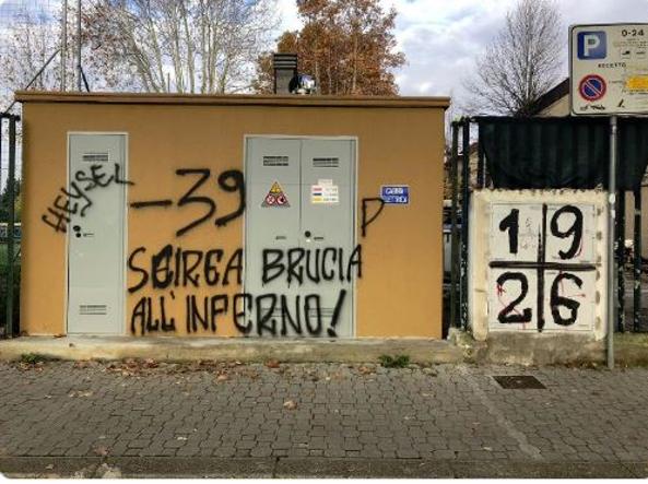 Irrisolto il caso delle scritte contro Scirea e l’Heysel. Ma il colore non è quello dei tifosi viola