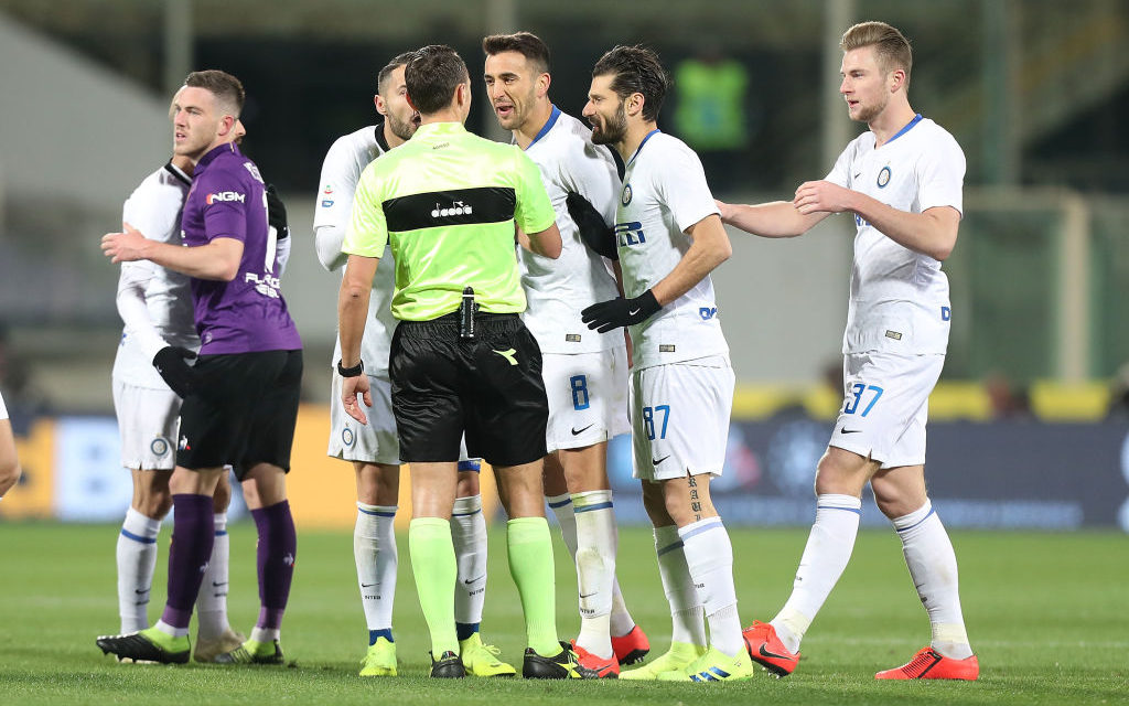 Abisso squalificato 3 giornate per il rigore concesso alla Fiorentina