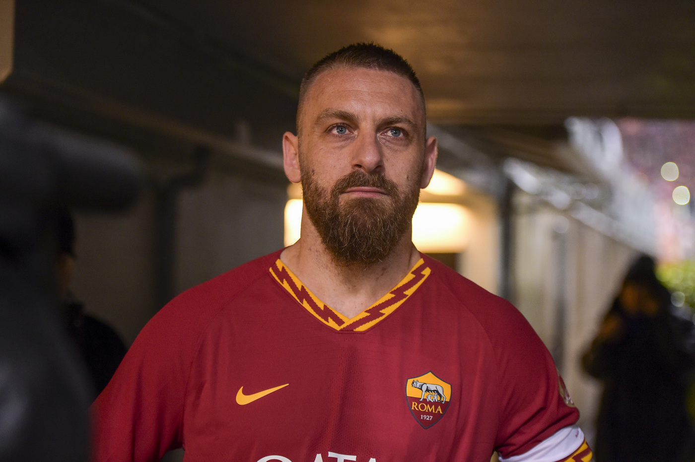 “Penso che De Rossi andrà alla Fiorentina, grande colpo mediatico e tecnico. Pradè…”