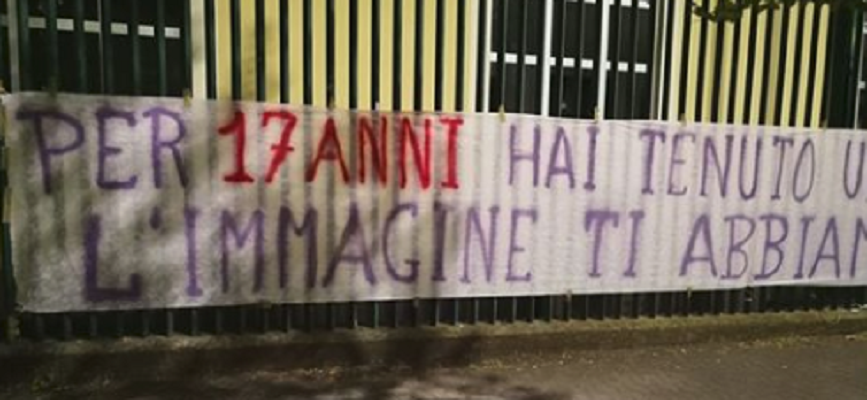 (FOTO) Striscione offensivo contro i DV appeso al Franchi: “Dopo 17 anni di menzogne adesso…”