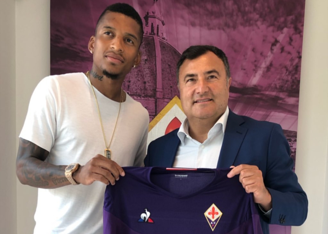 FOTO, Dalbert è a Firenze, incontro al centro sportivo con Commisso, Montella e Barone