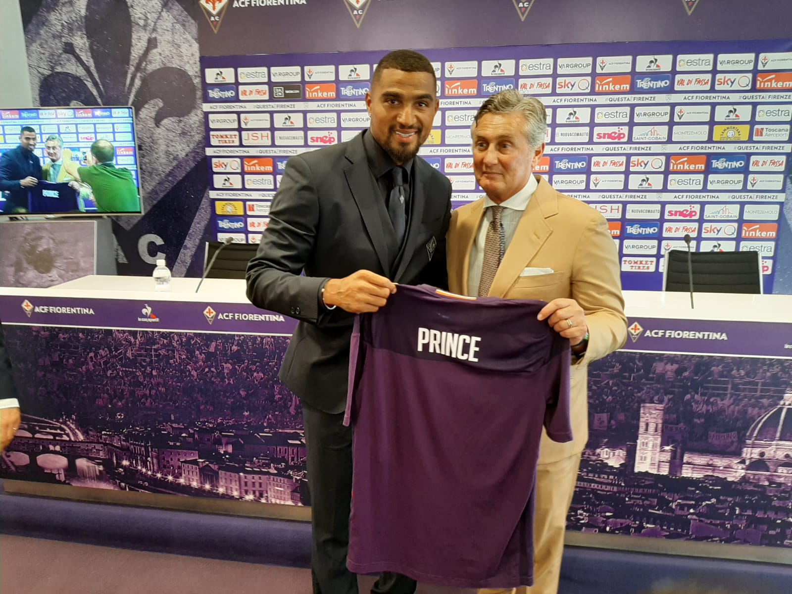 Boateng: “Prendo la 10, conosco il suo valore. Qui per aiutare i giovani. Chiesa rimarrà qui. Vlahovic…”