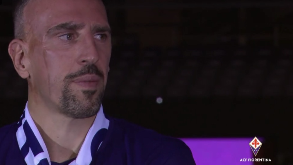 (FOTO): la presentazione di Ribery al Franchi. Circa 12.000 presenti