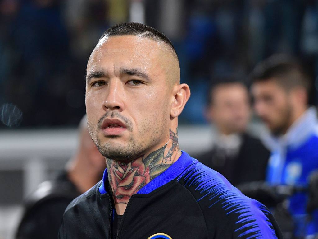 Sorpasso clamoroso del Cagliari per Nainggolan, pagherà 4,5 milioni per l’ingaggio. La Fiorentina…