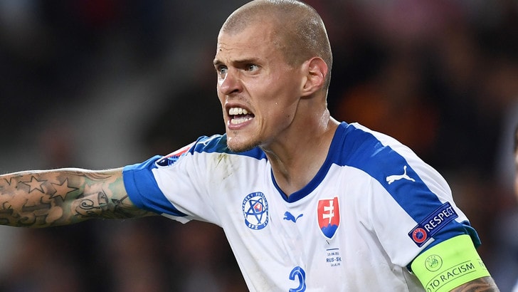 Clamoroso Atalanta, rescissione consensuale con Skrtel. Decisione lo scarso feeling con Gasperini