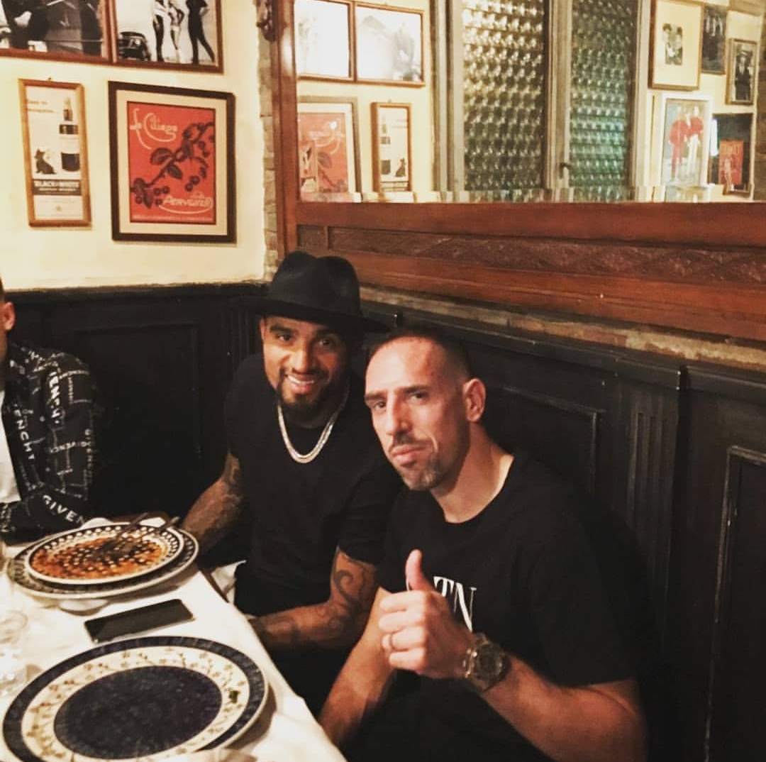 La Fiorentina Ieri A Cena A Firenze Ecco Le Foto Della Serata Con La Squadra Viola