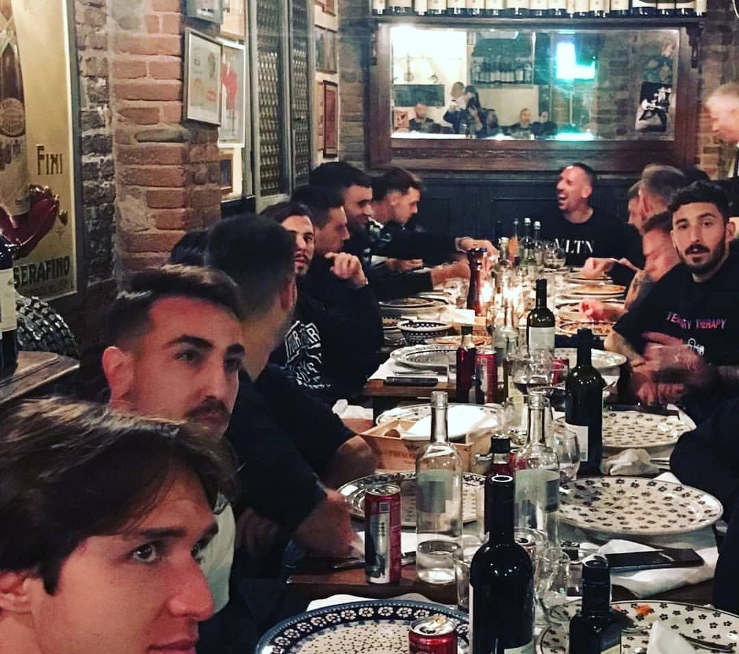 La Fiorentina Ieri A Cena A Firenze Ecco Le Foto Della Serata Con La Squadra Viola