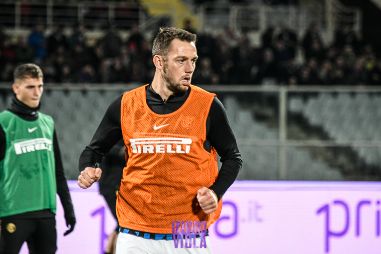 Dal centro sportivo dell’Inter, De Vrij non recupera per la Fiorentina, ce la fa invece Brozovic