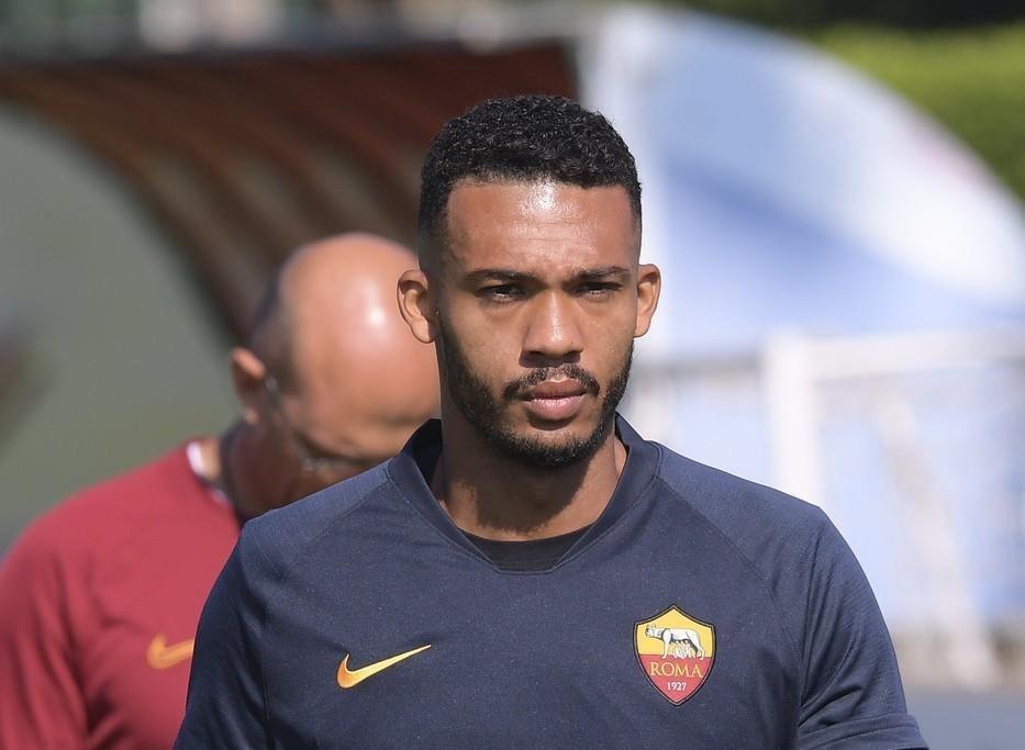 Accordo tra la Fiorentina e Juan Jesus, il difensore vuole solo Firenze, contratto di tre anni. Manca l’intesa con la Roma