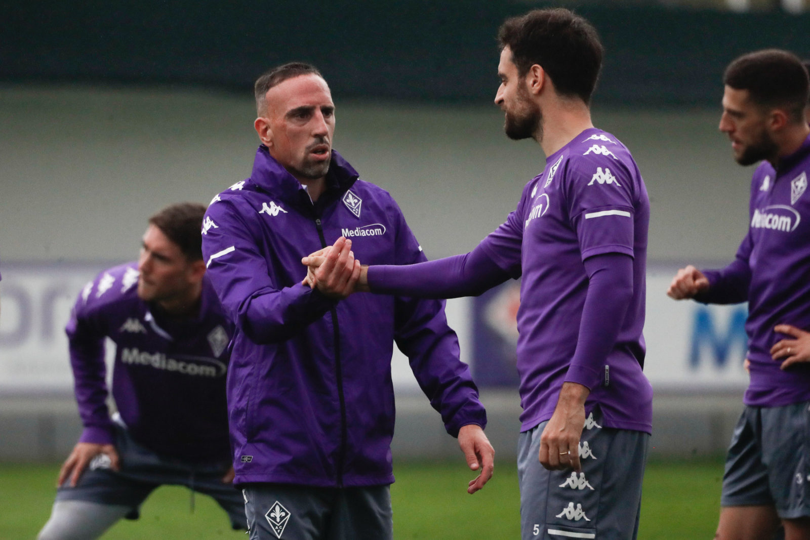Dal centro sportivo, Pulgar e Vlahovic giocano. Castrovilli rischia la panchina. Modulo 4-3-3