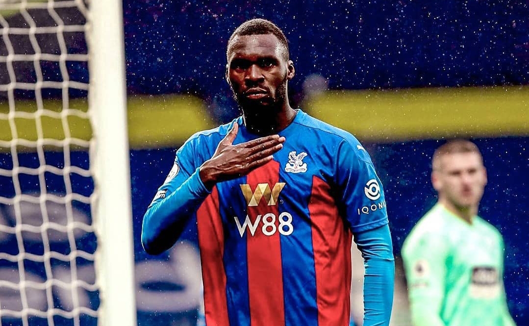 Daily Mail, Benteke è nel mirino della Fiorentina. Il suo contratto…