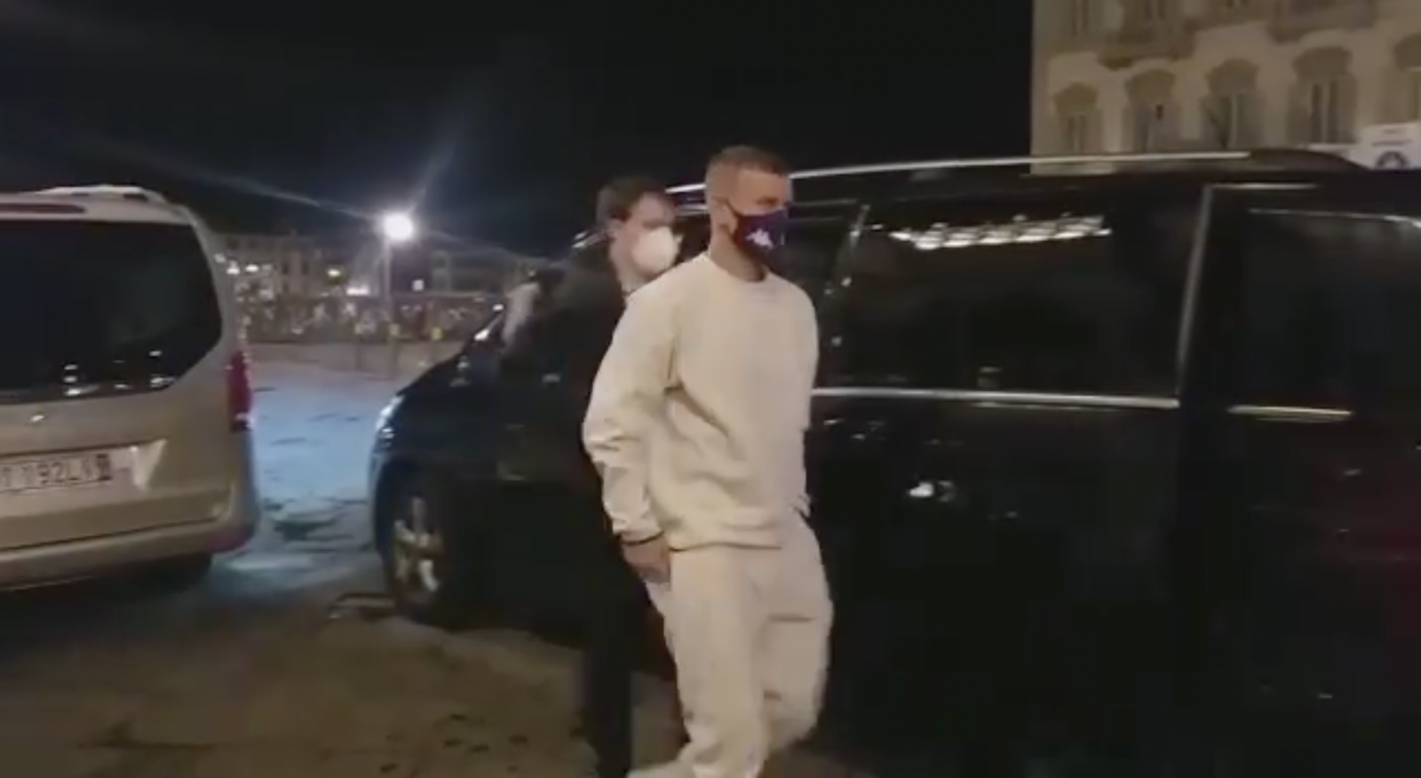 (VIDEO) Aleksandr Kokorin è arrivato a Firenze. Adesso incontrerà a cena il presidente Commisso