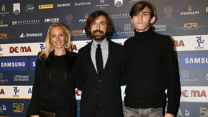 Offese gravi al figlio di Pirlo. Certe persone non meritano risposte, le loro vite sono già una risposta