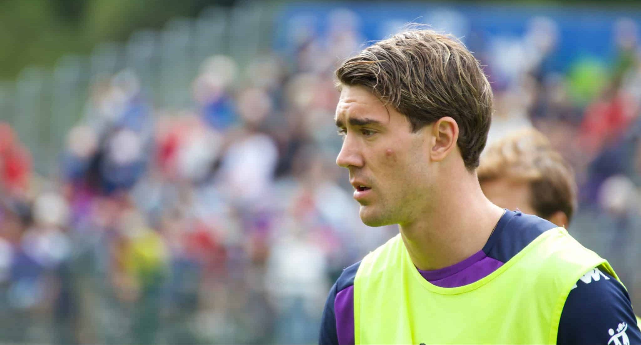 Dall’Inghilterra, Vlahovic, è l’obiettivo numero uno del Tottenham: offerta pronta anche se Kane rimane