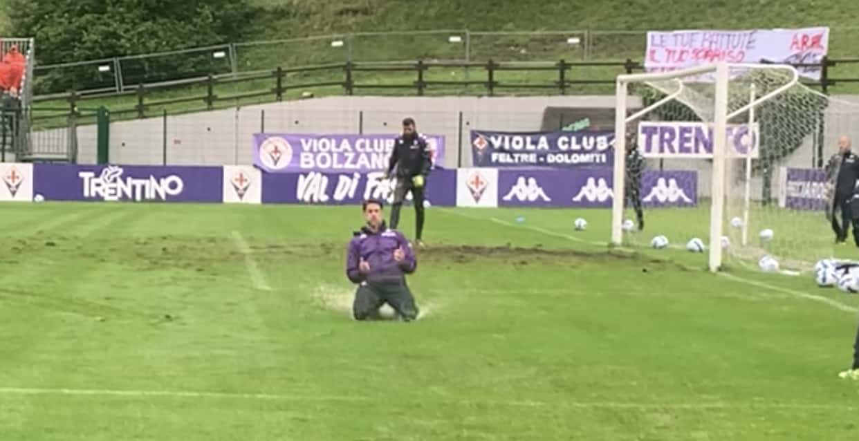 Moena 2021, la Fiorentina si allena sotto la pioggia. Si fermano Bonaventura e Maleh